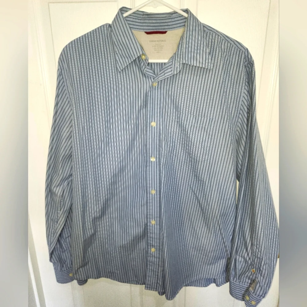 ⭐️Men's Banana Republic Button-down Dress Shirt-‎ size L